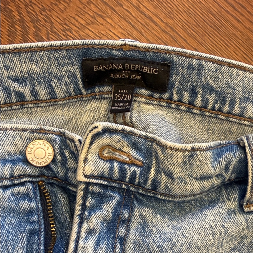 Banana Republic Light Wash Denim Slouch Jeans 35/20